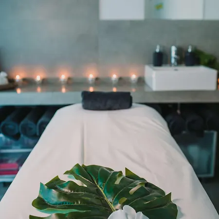 Higueron Malaga, Curio Collection By Hilton (adults Only) Üdülőközpont 5*