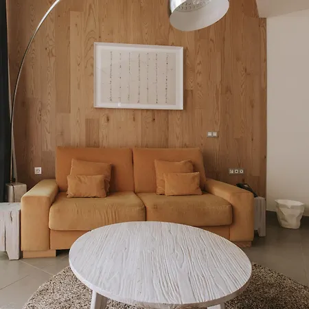 אתר נופש Higueron Curio Collection By Hilton (adults Only)