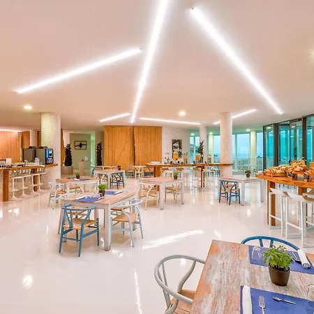 Üdülőközpont Higueron Malaga, Curio Collection By Hilton (adults Only) 5*