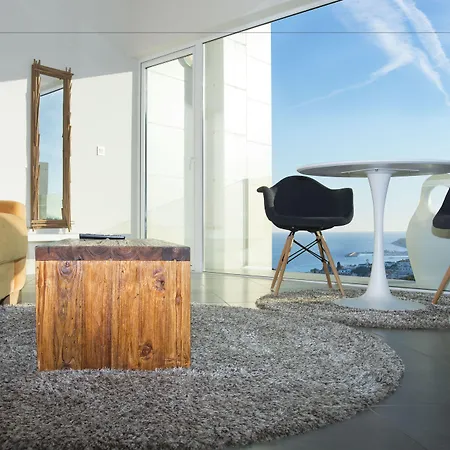 Higueron Malaga, Curio Collection By Hilton (adults Only) Üdülőközpont 5*