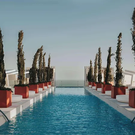 Higueron Malaga, Curio Collection By Hilton (adults Only) Üdülőközpont