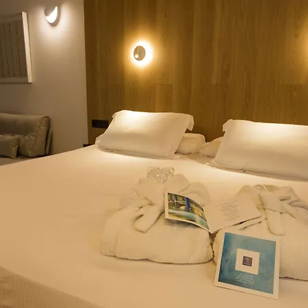 Higueron Malaga, Curio Collection By Hilton (adults Only) פואנגירולה