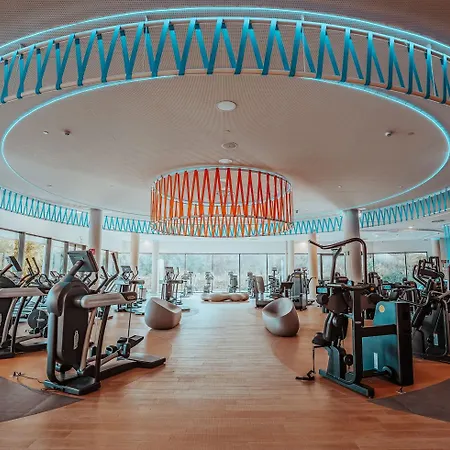 אתר נופש Higueron Curio Collection By Hilton (adults Only) פואנגירולה