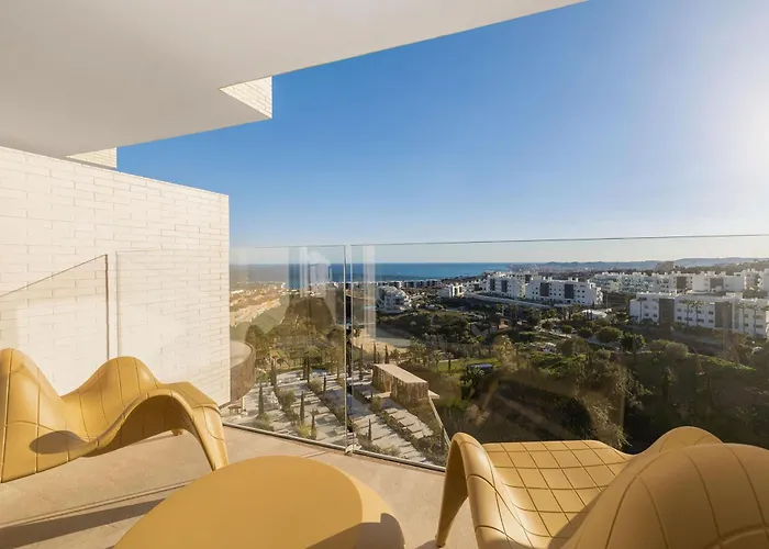 Higueron Malaga, Curio Collection By Hilton (adults Only) منتجع