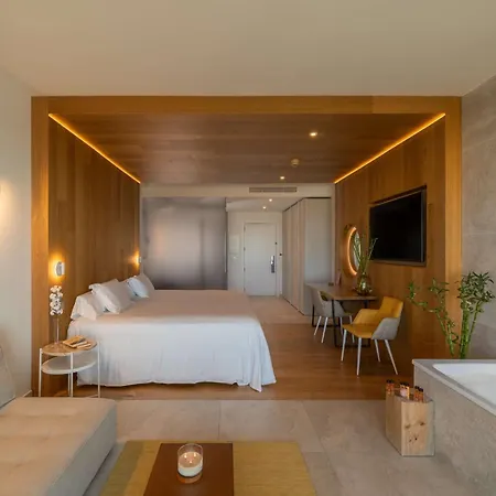 Higueron Malaga, Curio Collection By Hilton (adults Only) 리조트 푸엔히롤라