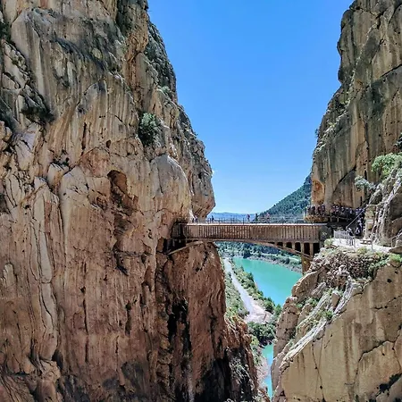 منتجع هيجيرون مالاجا، كوريو كولكشن باي هيلتون 5*