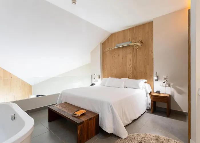 Higueron Malaga, Curio Collection By Hilton (adults Only) Курортний комплекс Фуенхірола