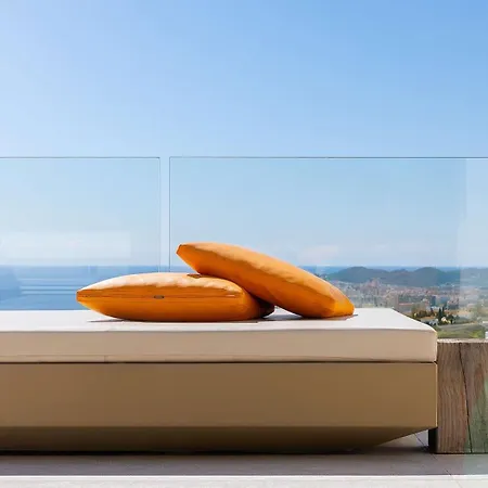 Üdülőközpont Higueron Curio Collection By Hilton (adults Only)